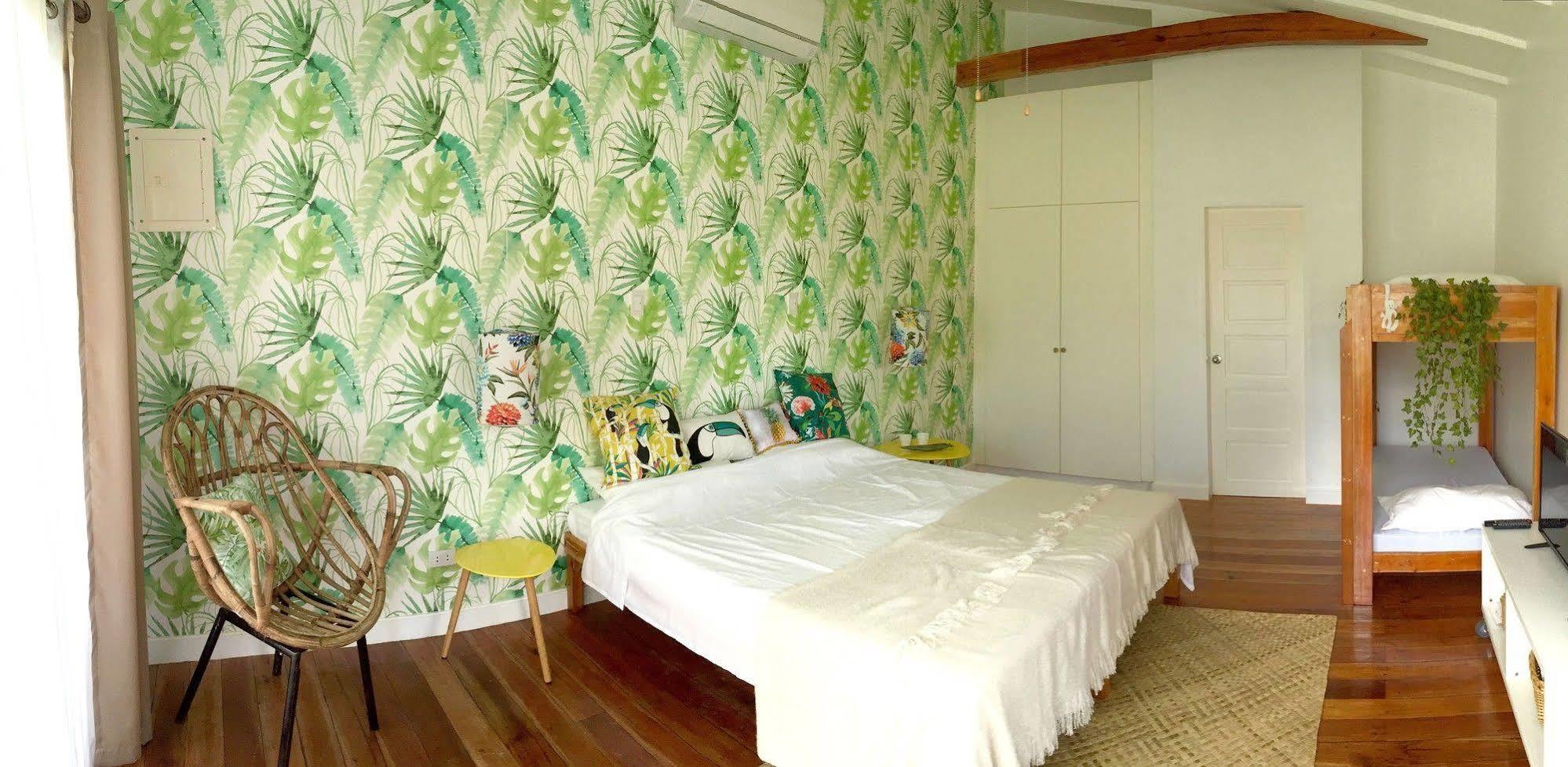 Sandingan Island Resort Loon Luaran gambar